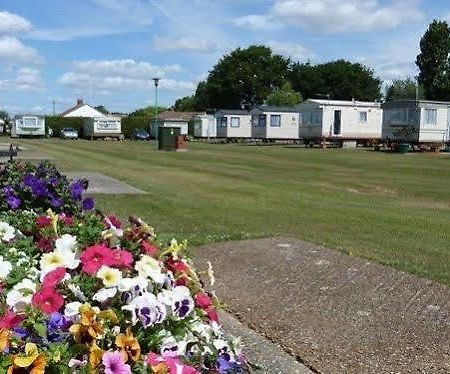 فندق Merstonفي  Copthorne Caravans المظهر الخارجي الصورة