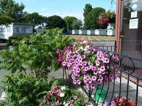 فندق Merstonفي  Copthorne Caravans المظهر الخارجي الصورة