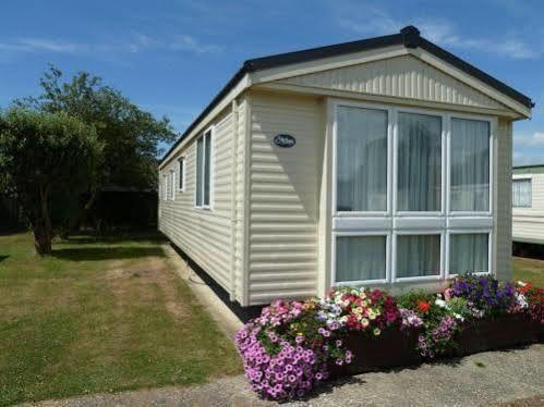 فندق Merstonفي  Copthorne Caravans المظهر الخارجي الصورة