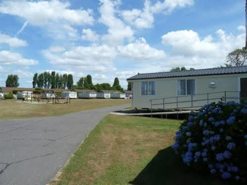 فندق Merstonفي  Copthorne Caravans المظهر الخارجي الصورة